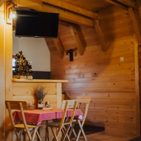 Ranc Crna Stina Feriehus *